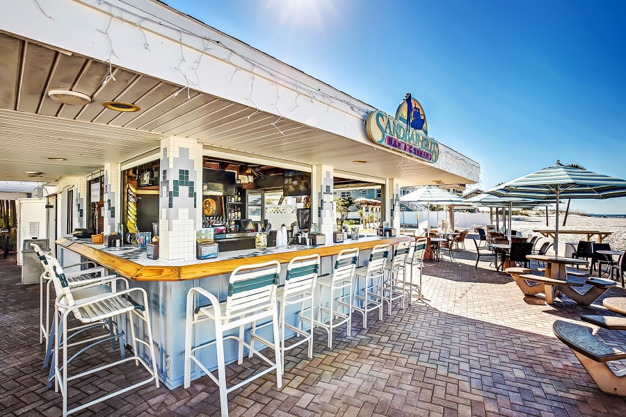 Sandbar Bill's Bar and Grille – photo 1